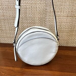 2019 Banana Republic Aqua Wave Leather Canteen Crossbody Bag